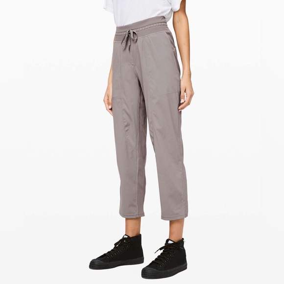 Lululemon Dance Studio Crop *25" in Half Moon Purple Grey Size 6 Track Pants - Picture 1 of 16
